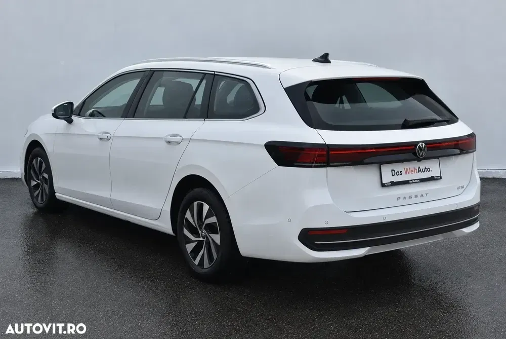 Volkswagen Passat B8 1.5 eTSI DSG MHEV Business — imagine 4