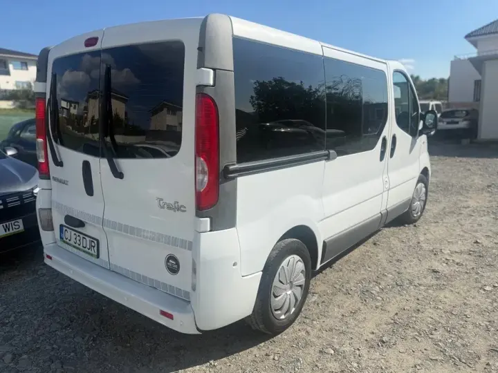 Renault Trafic Combi L1H1 8+1 Authentique