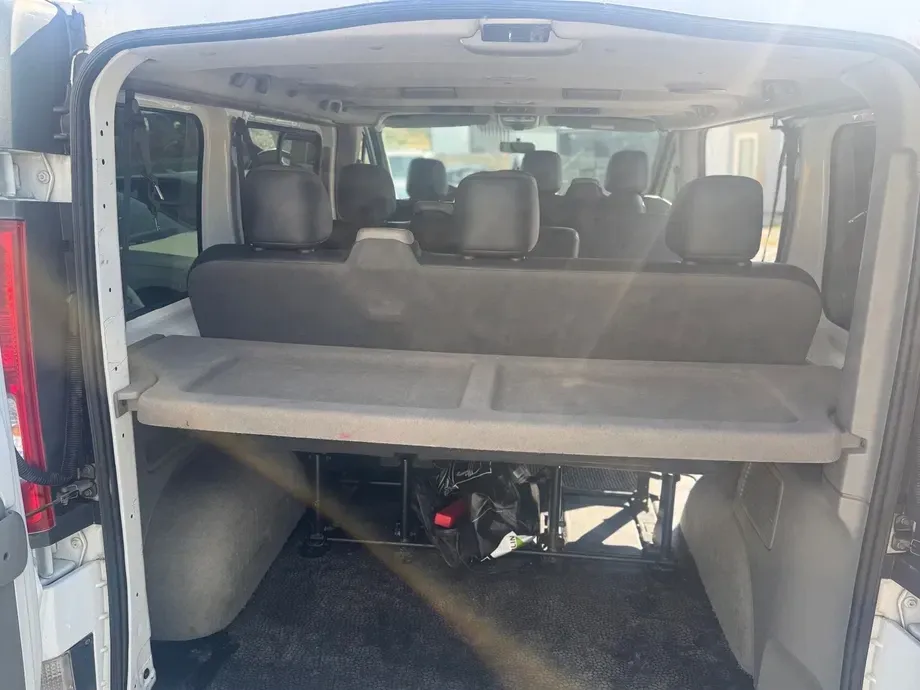 Renault Trafic Combi L1H1 8+1 Authentique — imagine 7