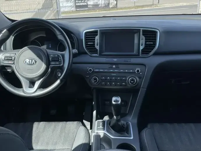 Kia Sportage IV 1.7 CRDI 2WD Edition 7