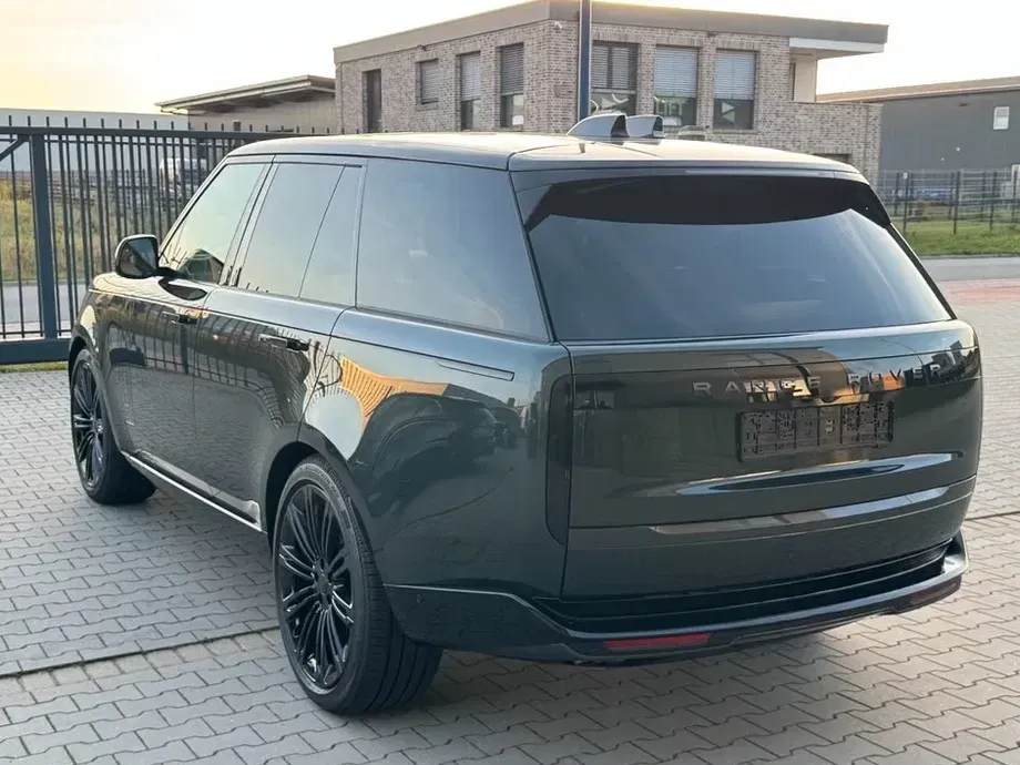 Land Rover Range Rover — imagine 10