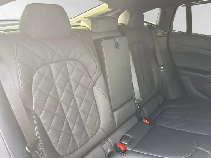 BMW X6 xDrive30d AT MHEV