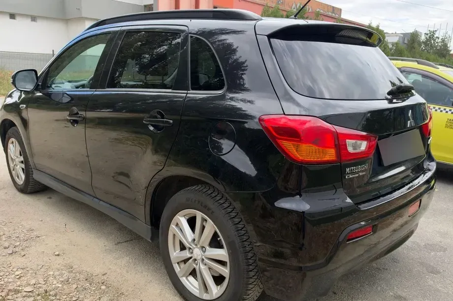 Mitsubishi ASX — imagine 8