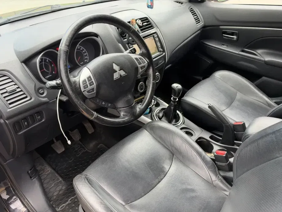 Mitsubishi ASX — imagine 10