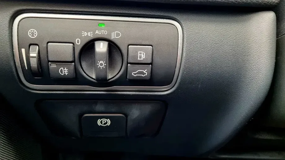Volvo XC 60 I D4 AWD Geartronic Summum — imagine 8