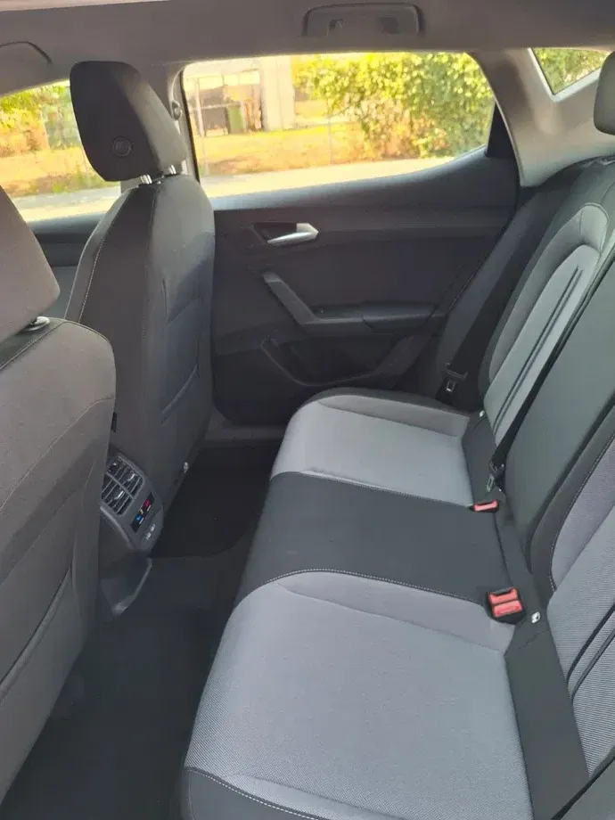 Seat Leon IV 1.5 eTSI DSG7 MHEV Style — imagine 10