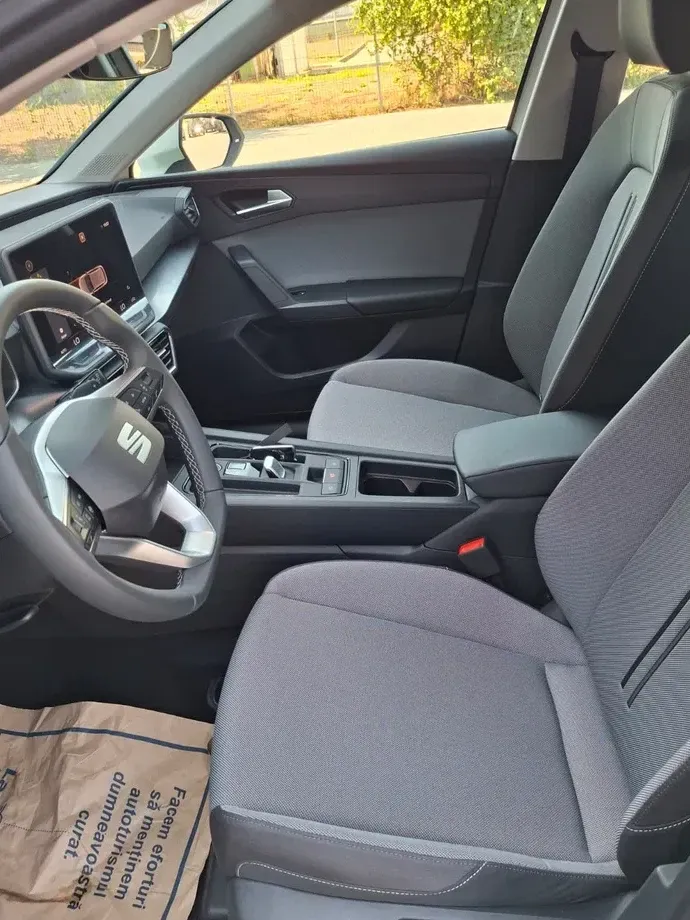 Seat Leon IV 1.5 eTSI DSG7 MHEV Style — imagine 9