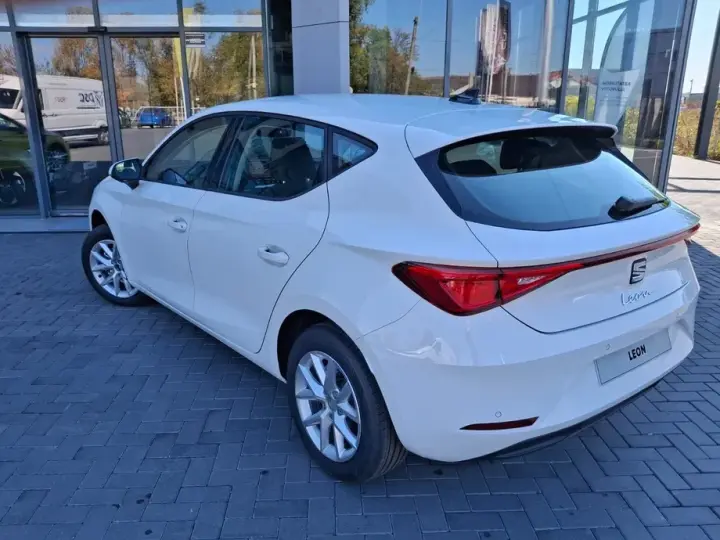 Seat Leon IV 1.5 eTSI DSG7 MHEV Style
