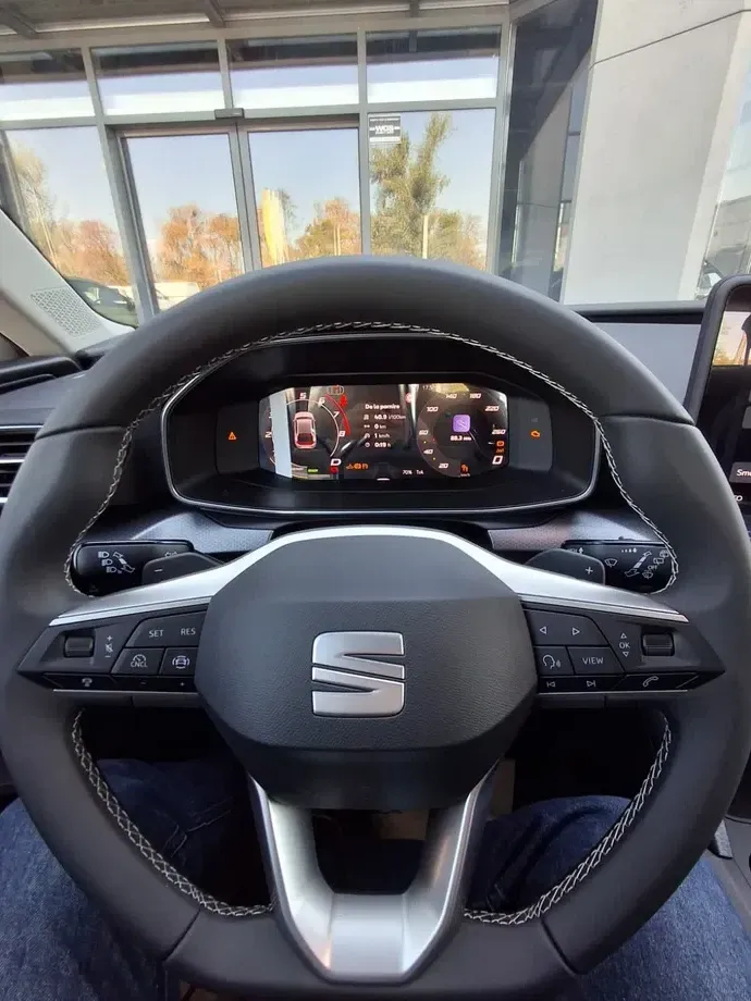 Seat Leon IV 1.5 eTSI DSG7 MHEV Style — imagine 8
