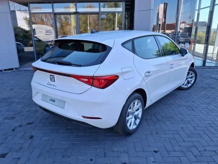 Seat Leon IV 1.5 eTSI DSG7 MHEV Style