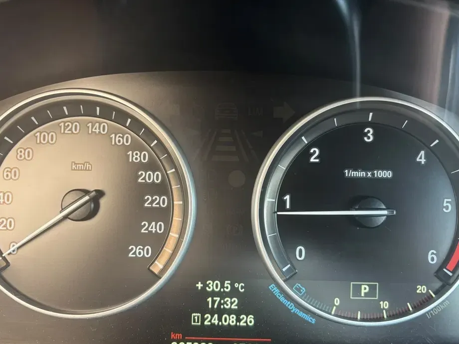 BMW Seria 5 F10/F11/F07 — imagine 10