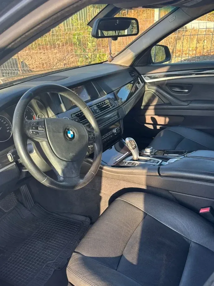 BMW Seria 5 F10/F11/F07 — imagine 8