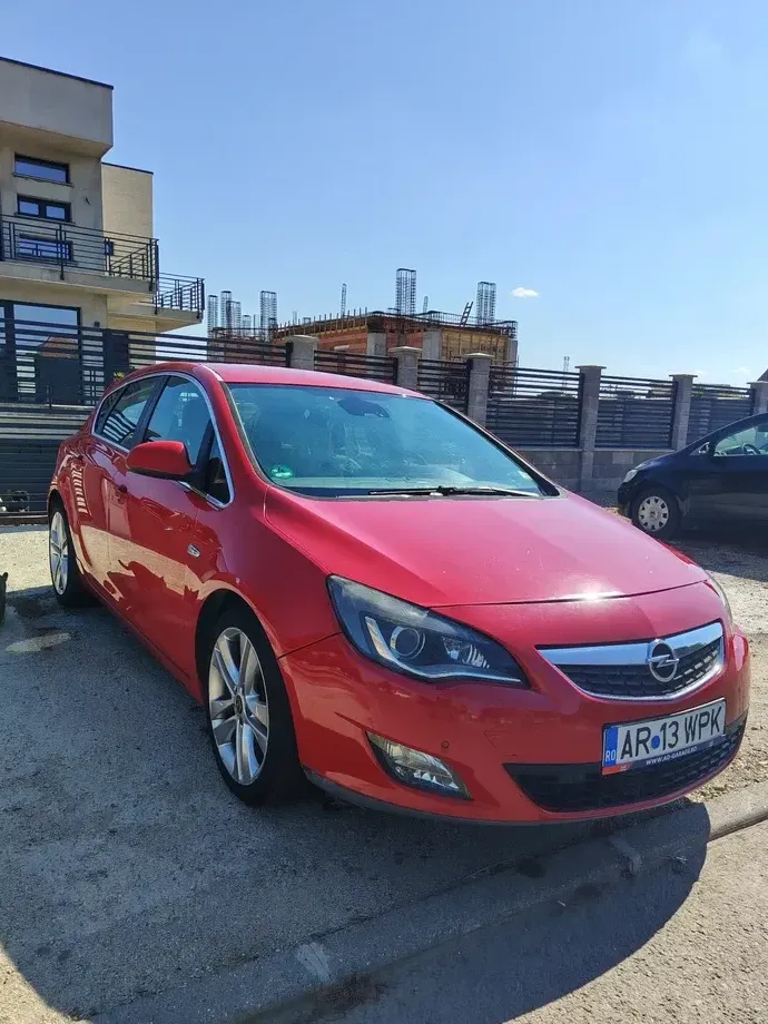 Opel Astra J — imagine 6