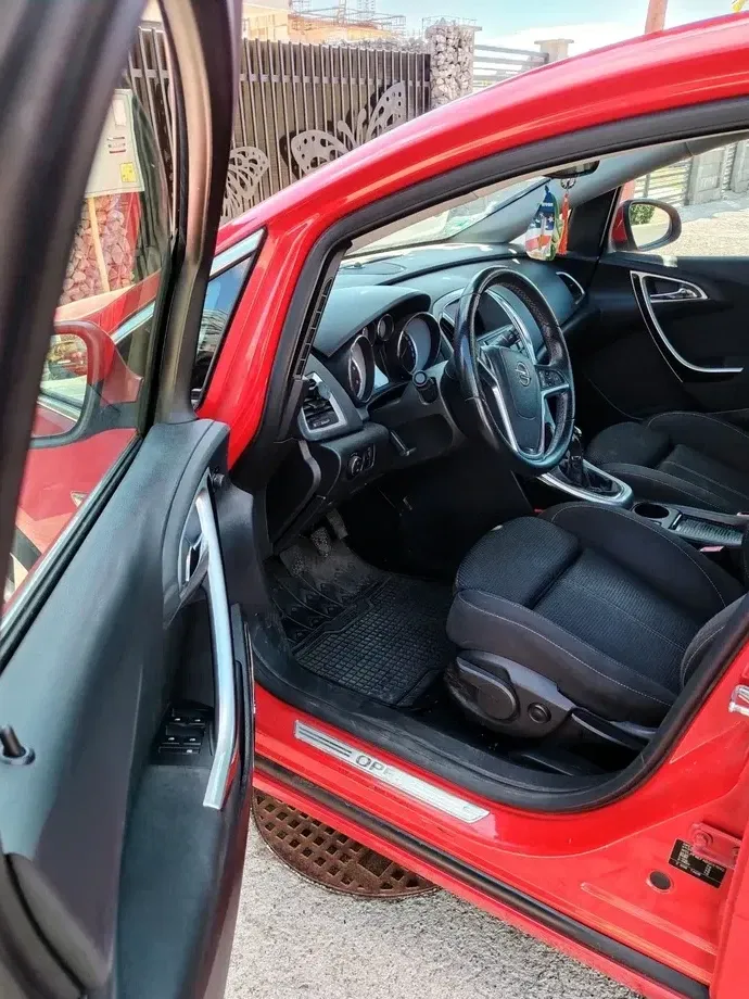 Opel Astra J — imagine 3