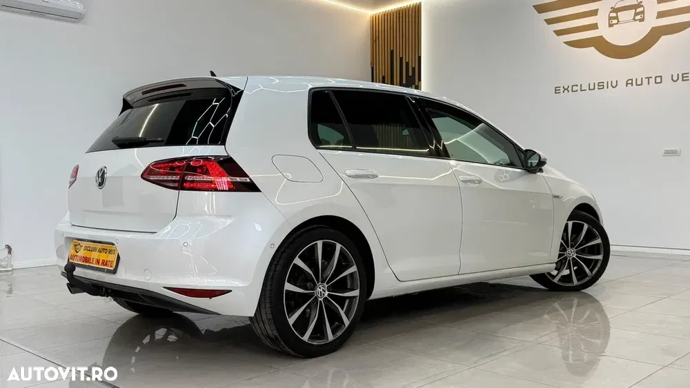Volkswagen Golf — imagine 4