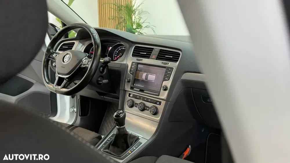 Volkswagen Golf — imagine 6