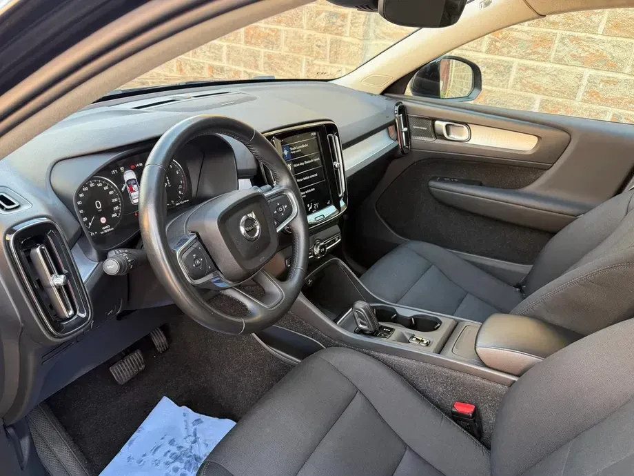 Volvo XC 40 T3 Inscription — imagine 7