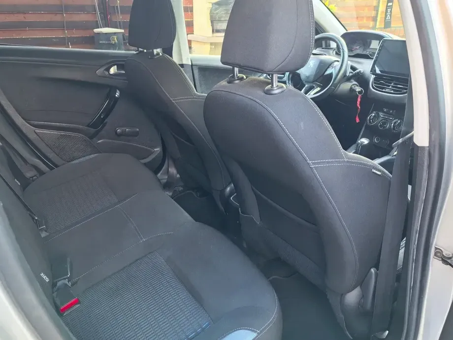 Peugeot 208 1.4 HDi FAP STT Active — imagine 6