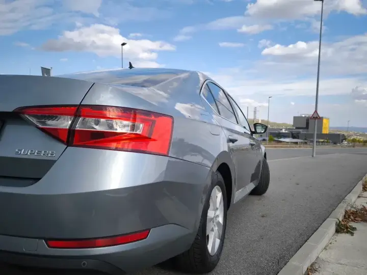 Škoda Superb III