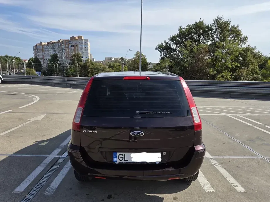 Ford Fusion — imagine 5