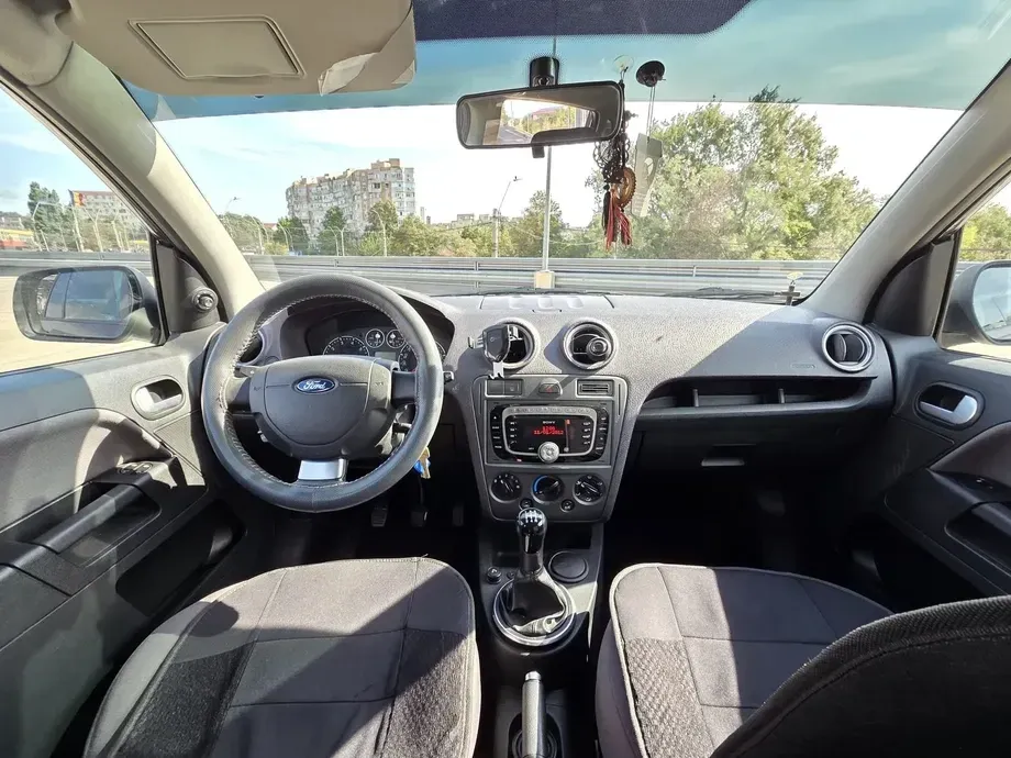 Ford Fusion — imagine 7