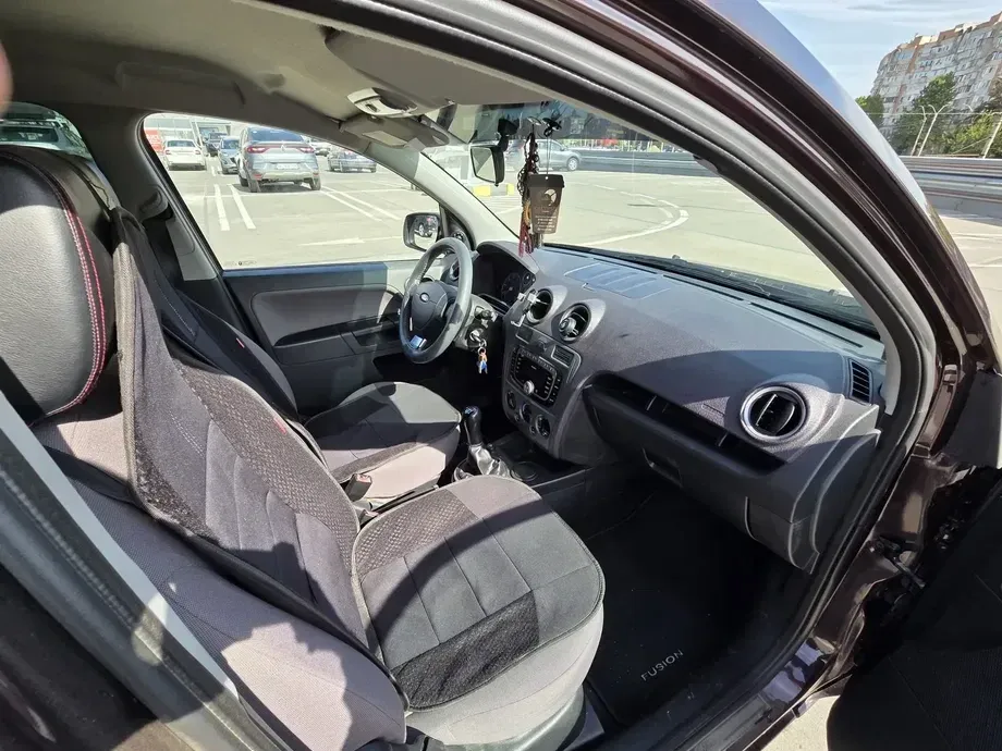 Ford Fusion — imagine 9