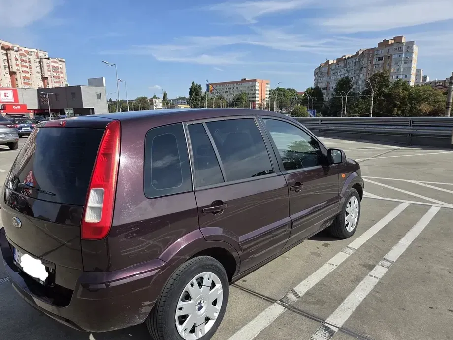 Ford Fusion — imagine 4
