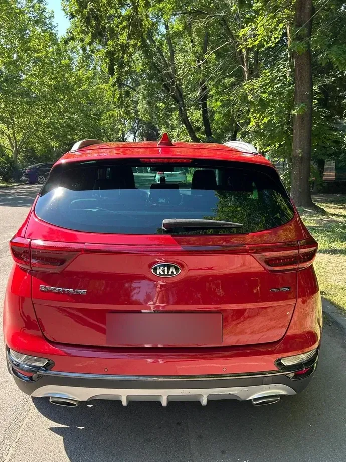 Kia Sportage 1.6 T-GDI 7DCT 4x4 GT Line — imagine 4