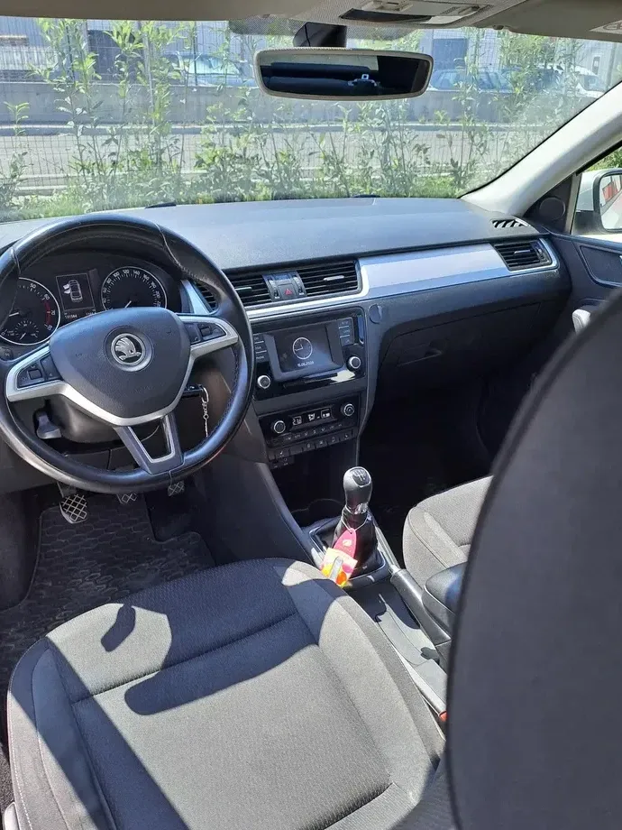 Škoda Rapid — imagine 3