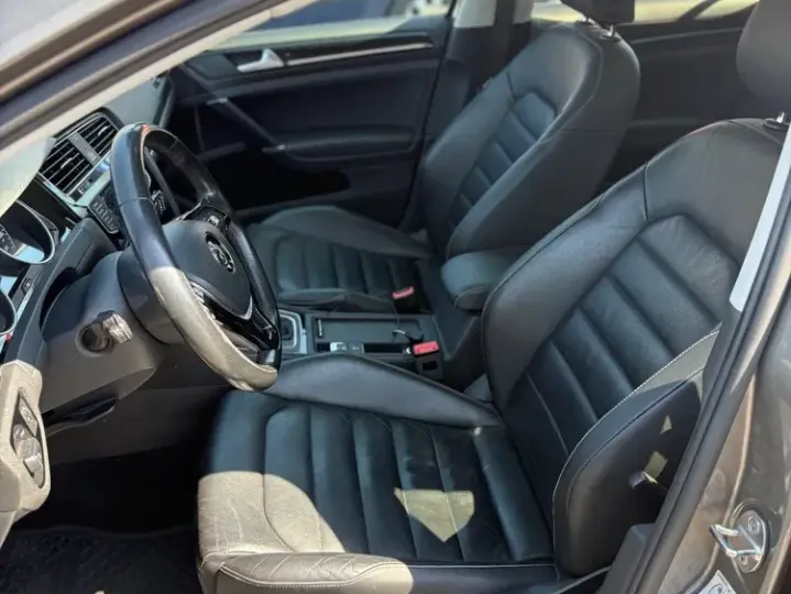 Volkswagen Golf 1.4 TSI DSG Highline