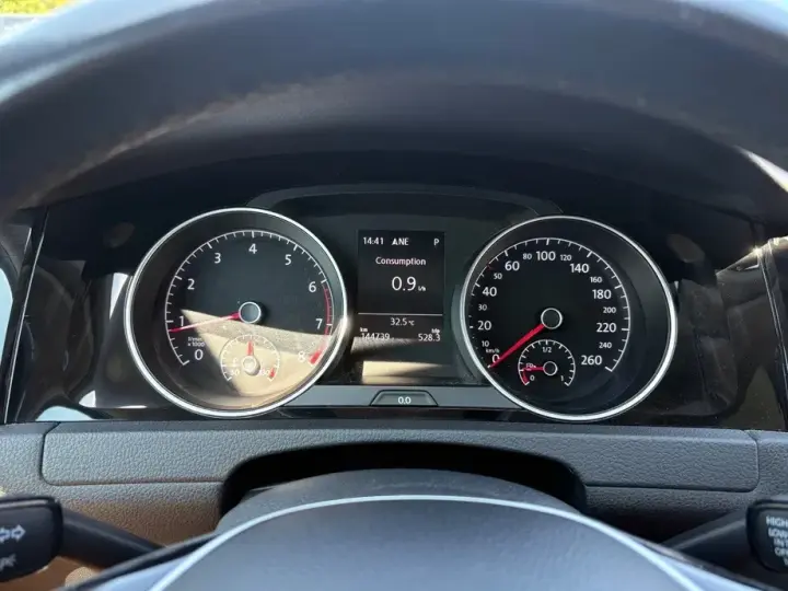 Volkswagen Golf 1.4 TSI DSG Highline