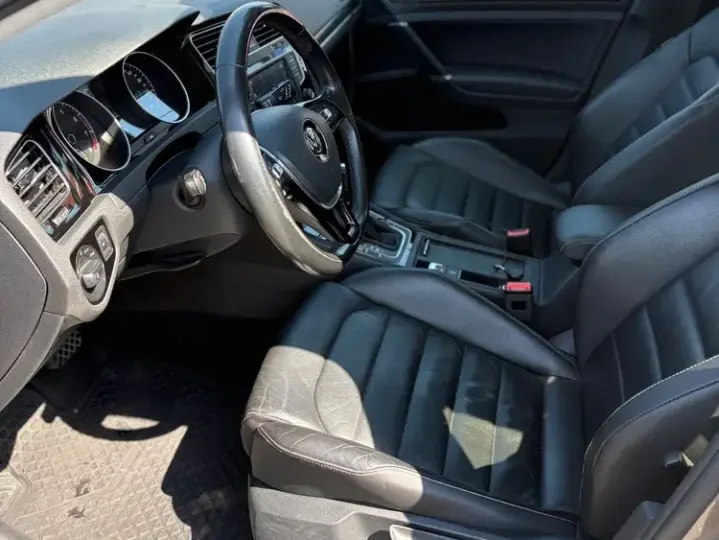 Volkswagen Golf 1.4 TSI DSG Highline