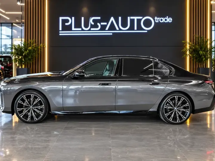 BMW Seria 7 740 xDrive MHEV