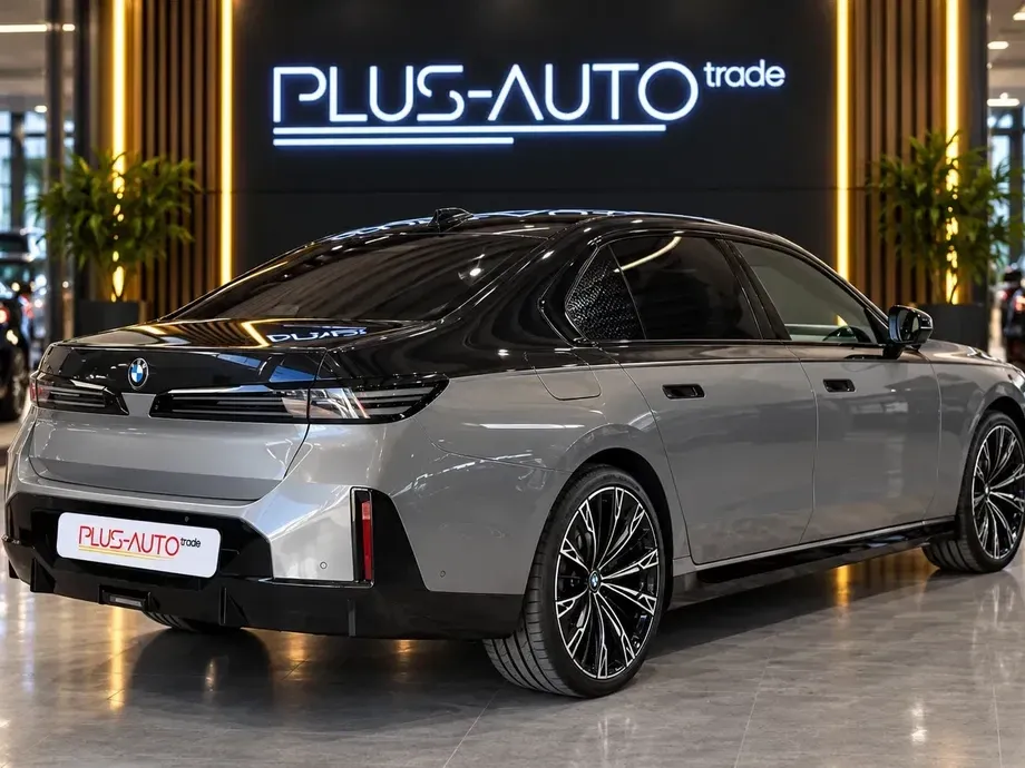 BMW Seria 7 740 xDrive MHEV — imagine 8