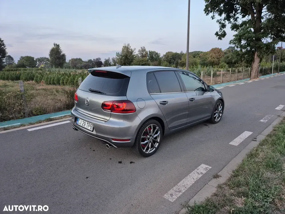 Volkswagen Golf 2.0 TDI Highline — imagine 2