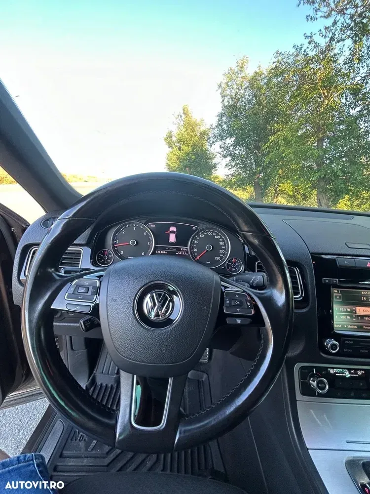 Volkswagen Touareg 3.0 V6 TDI Tipt. — imagine 3
