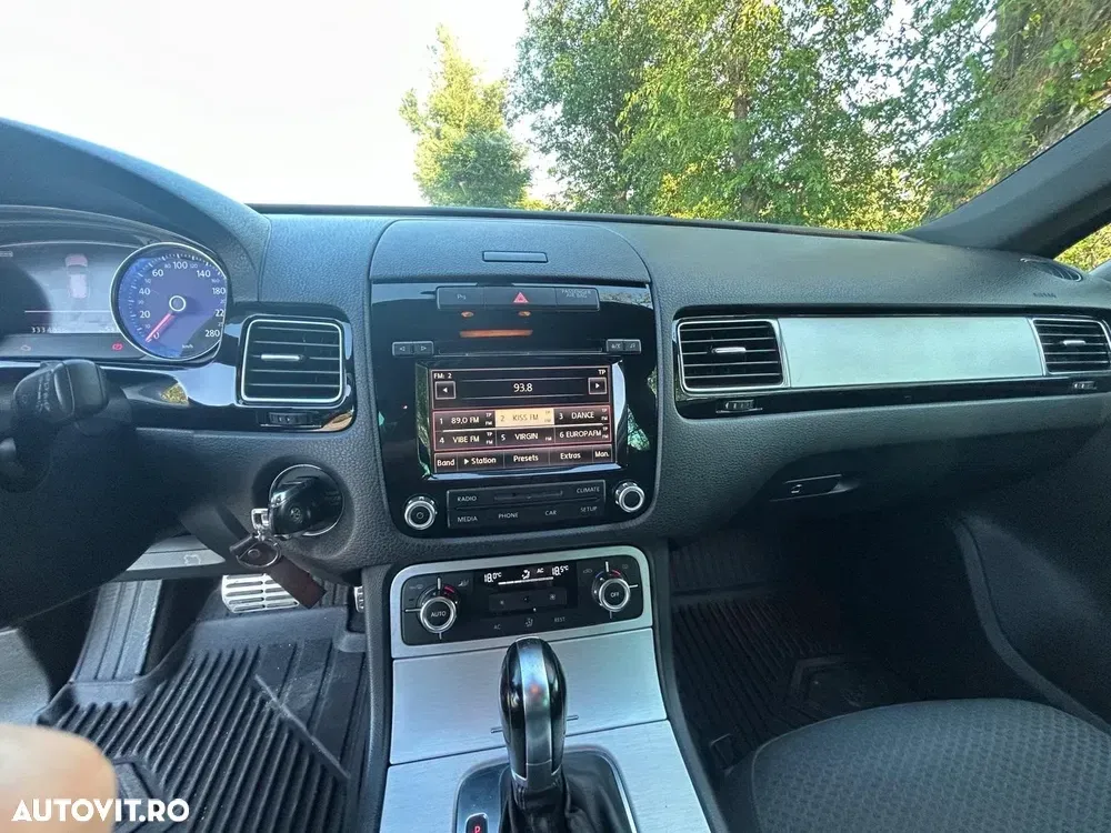Volkswagen Touareg 3.0 V6 TDI Tipt. — imagine 6