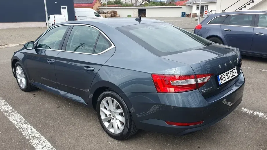 Škoda Superb III 2.0 TDI 4X4 DSG Ambition — imagine 4
