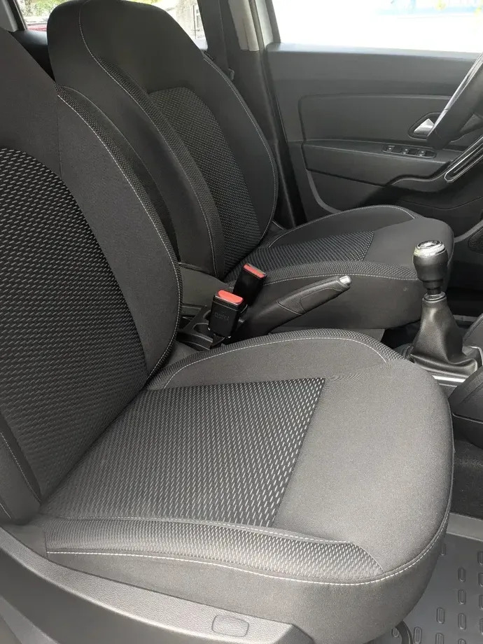 Dacia Duster II 1.6 SCe 4WD Comfort — imagine 8
