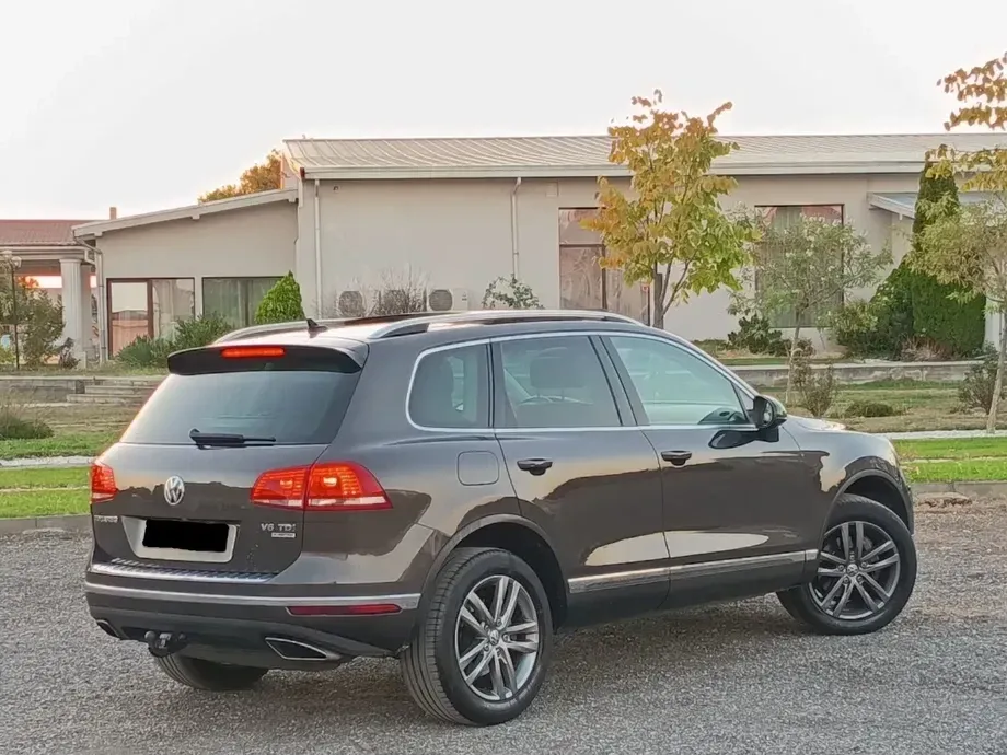 Volkswagen Touareg — imagine 4