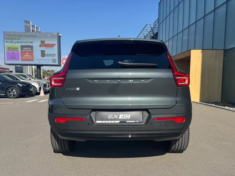 Volvo XC 40 Recharge Single Motor Extended Range RWD Plus — imagine 4
