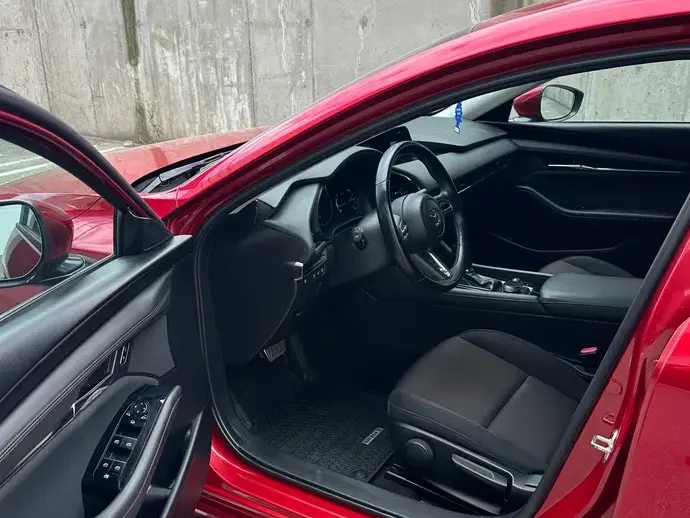 Mazda 3 IV