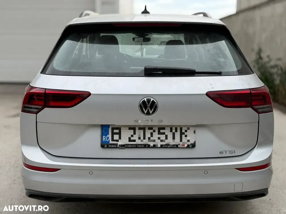 Volkswagen Golf 1.5 eTSI DSG MHEV Advanced — imagine 2