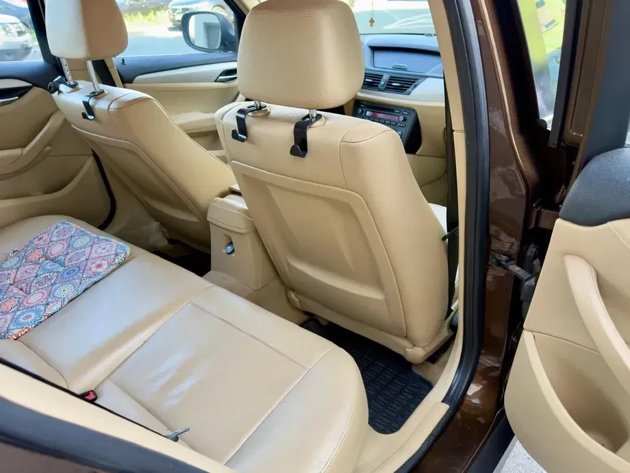 BMW X1 — imagine 8