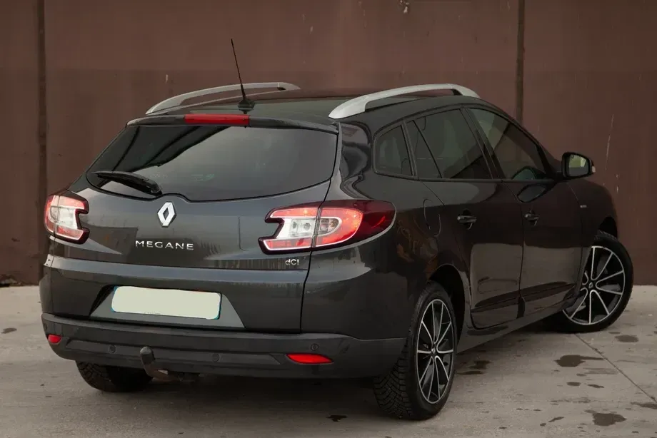 Renault Mégane III ENERGY dCi 130 Start & Stop Bose Edition — imagine 4