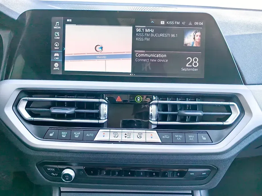 BMW Seria 3 320e AT PHEV — imagine 8