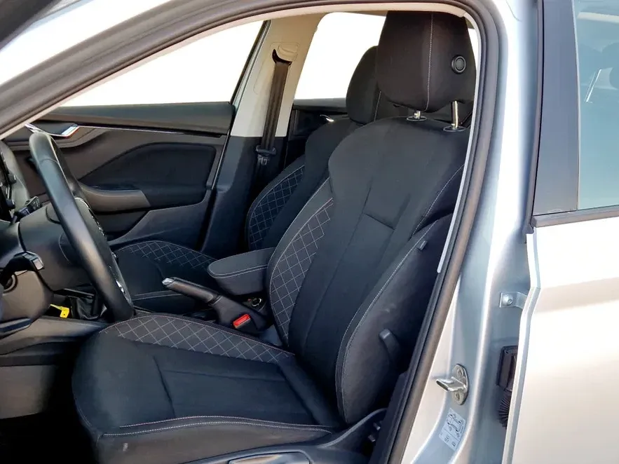 Škoda Scala 1.0 TSI Ambition — imagine 9