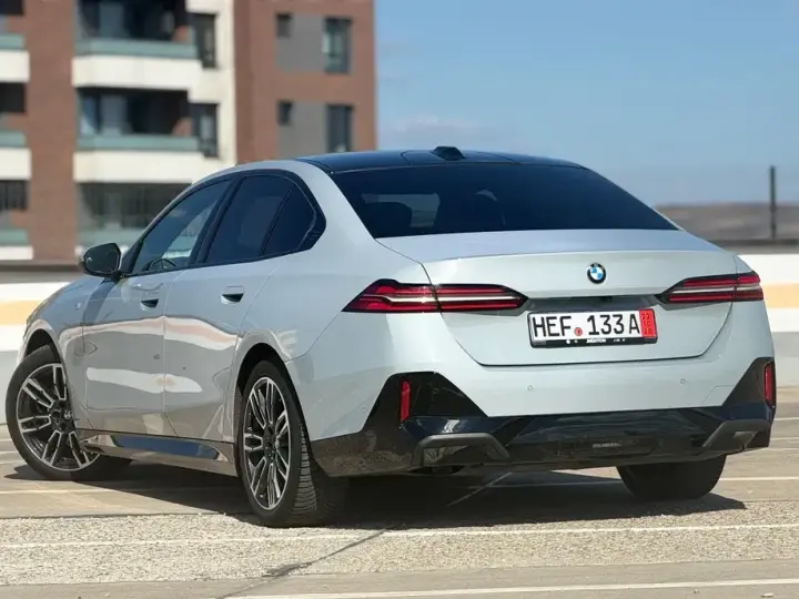 BMW Seria 5 G60/G61