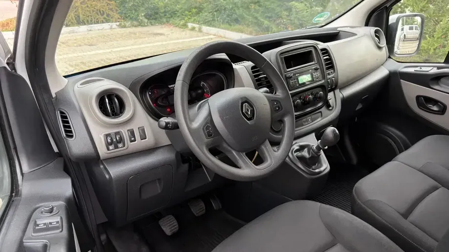 Renault Trafic — imagine 6
