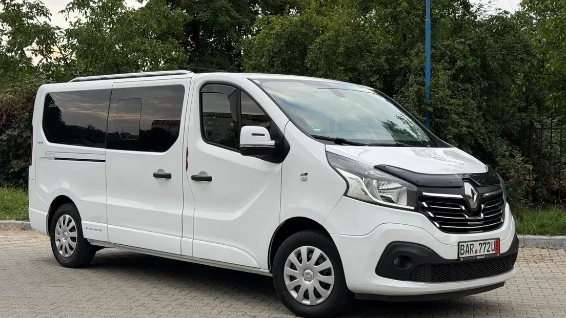 Renault Trafic — imagine 9